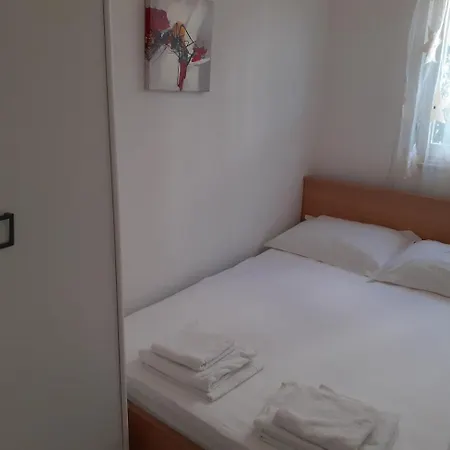 Apartament By The Sea Zecevo Rtic, - 22560 *